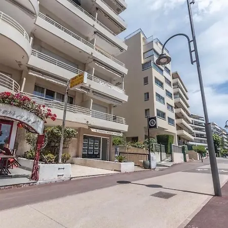 1 Pièce Pointe De La Croisette à *