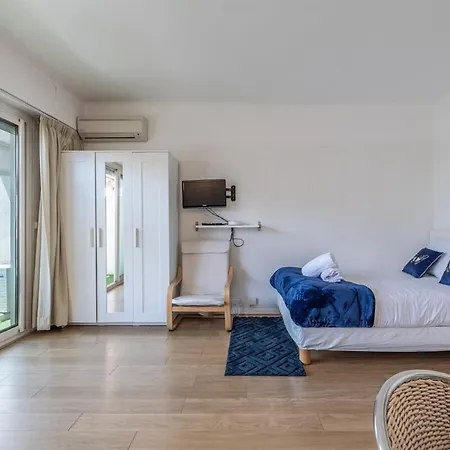 Apartment 1 Piece Pointe De La Croisette A Cannes