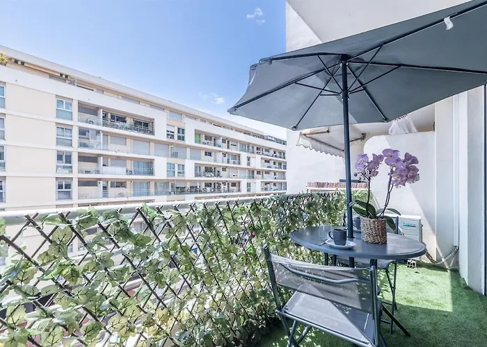 Apartment 1 Piece Pointe De La Croisette A Cannes
