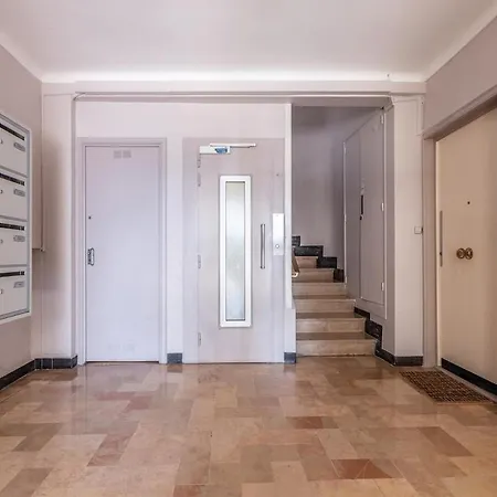 1 Piece Pointe De La Croisette A Cannes