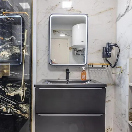 1 Piece Pointe De La Croisette A *