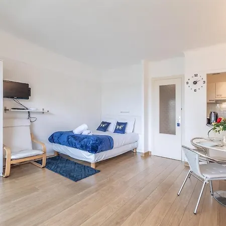 1 Piece Pointe De La Croisette A Cannes